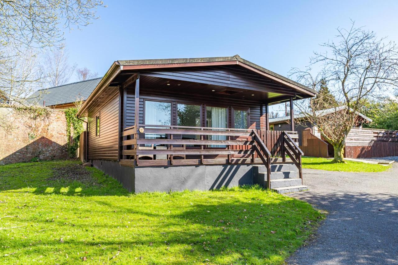 Bluebell Lodge 7 With Hot Tub Newton Stewart Eksteriør billede