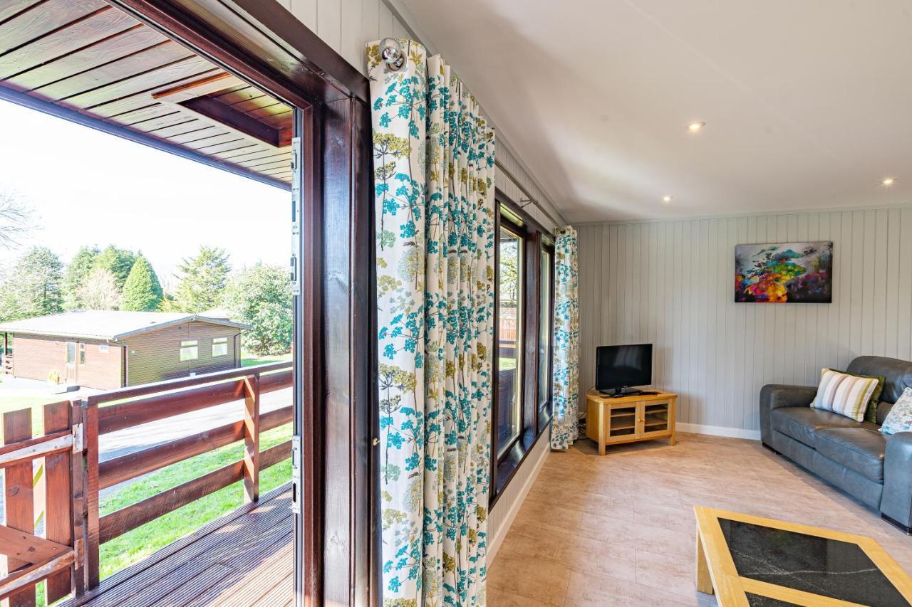 Bluebell Lodge 7 With Hot Tub Newton Stewart Eksteriør billede