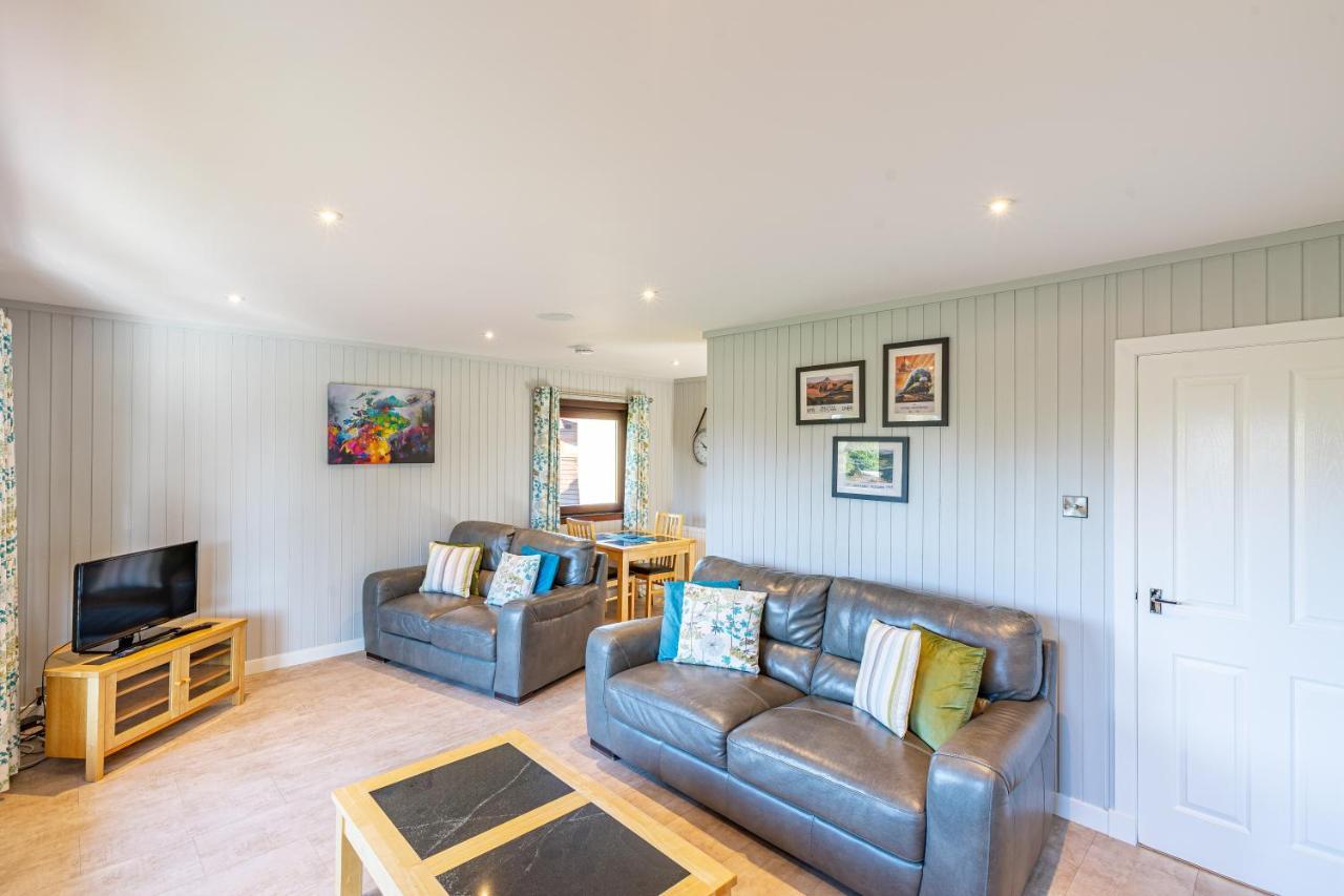 Bluebell Lodge 7 With Hot Tub Newton Stewart Eksteriør billede
