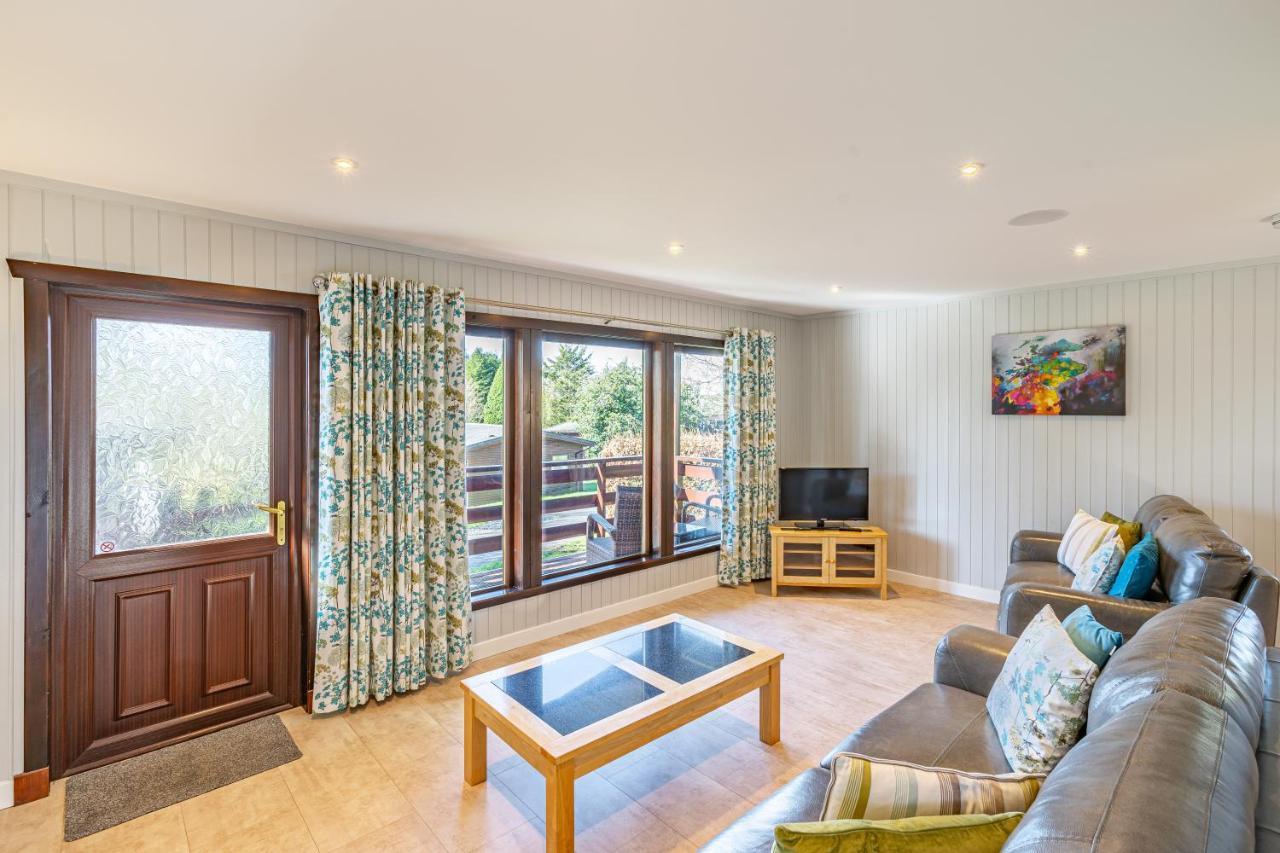 Bluebell Lodge 7 With Hot Tub Newton Stewart Eksteriør billede